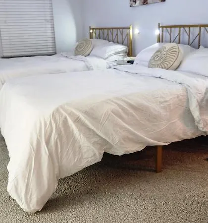 Luxury Stay For The Family Near Theme Parks-3