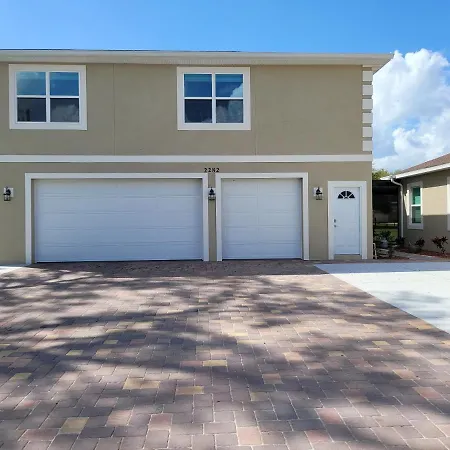 Close To Disney, Free Rv Or Boat Parking, Wifi, Roku Tv, Washer, Dryer-3