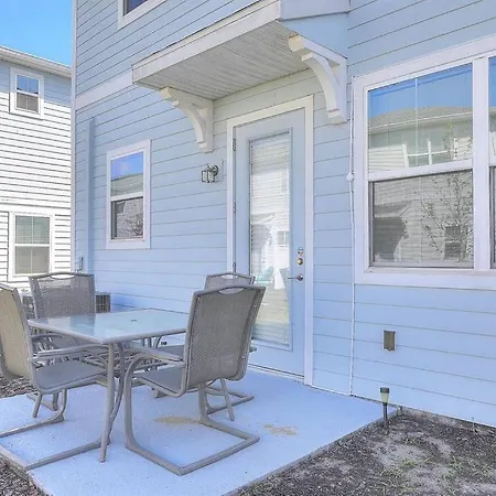 Luxury Home In Storey Lakes-2