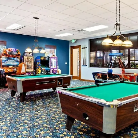 Private Townhome With Splash Pool-3