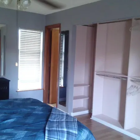 Irises House - Private Room In Home-2
