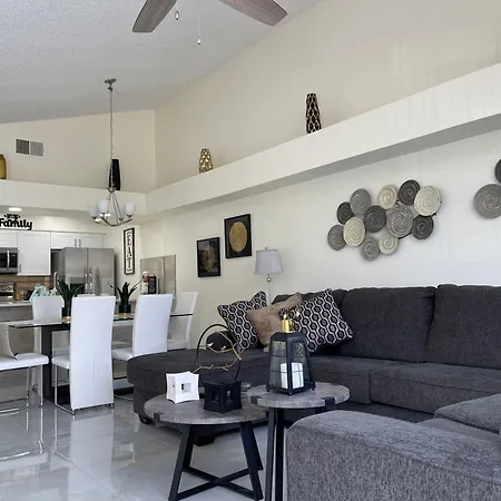 Elegant & Luxurious Family Apartment Close To Disney World-2