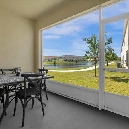 4732 Spacious 3Br Townhome W Lake View-2