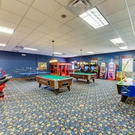 9004 Amazing Home With Pool-3