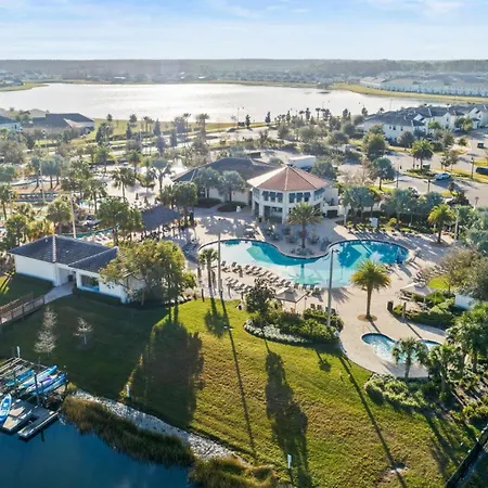 Fabulous Villas 5 Minutes Away From Disney!-2