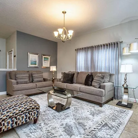 Dog Friendly Townhome Wsplashpool- 1600St-3