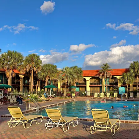 Maingate Lakeside Resort-2