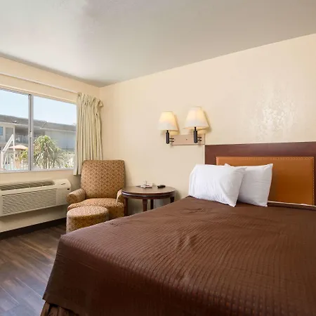 Rodeway Inn Kissimmee - Orlando Maingate West - Free Theme Park Shuttle-3