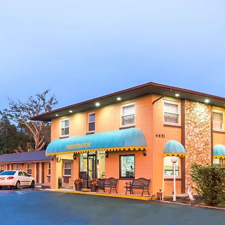 Knights Inn Kissimmee-3