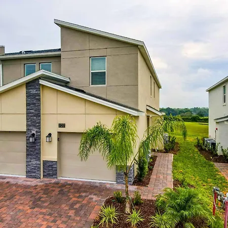 Splendid 2Br With Game Room & Console-2