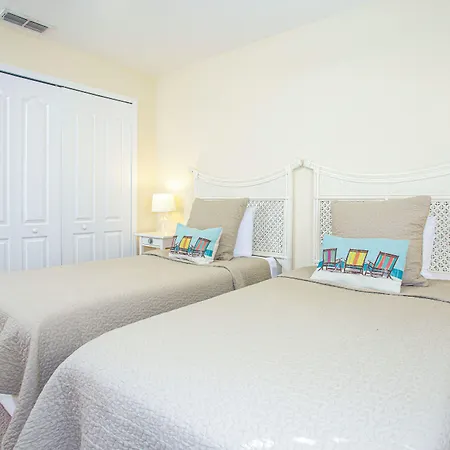 Stunning 4 Bedroom W Pool Close To Disney 8940 Paradise Palms Resort-2