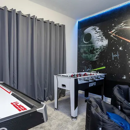 1176 Cd - Luxury 4Br Townhome: Pool Game Room-3