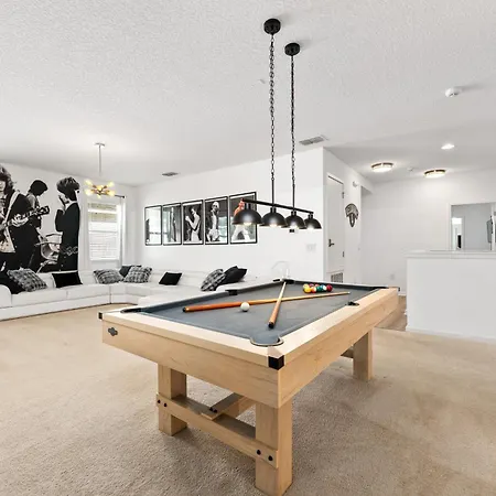 Fresh Amazing Family Home. Private Pool. Game Room. Sleeps 24-3