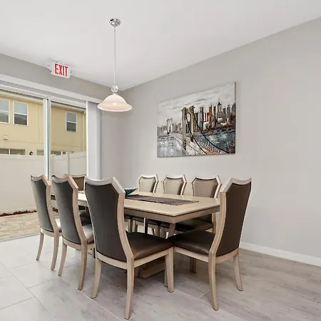 Four Bedrooms Townhome 5108K-3
