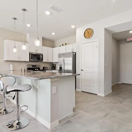 Family Friendly Four Bedrooms 5147A-3