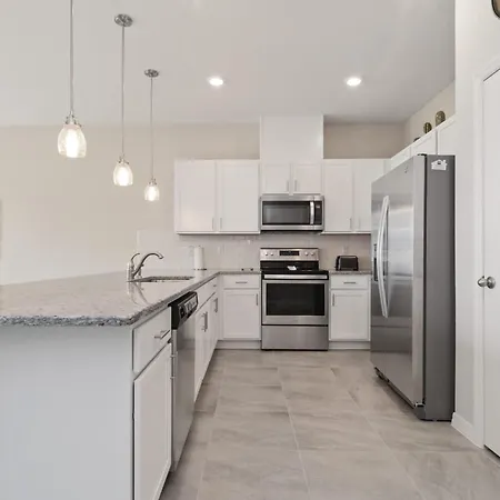 Family Friendly Four Bedrooms 5147A-2
