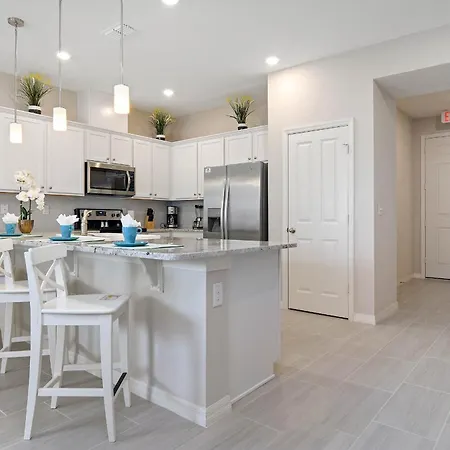 Four Bedroom W/ Gameroom 5152A-2