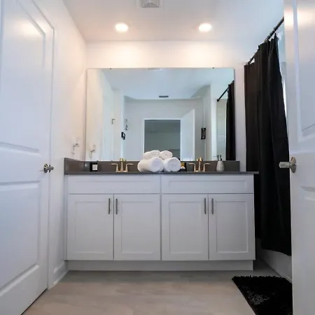 Gorgeous 4 Bedroom W Screened Pool Close To Disney 2653-3