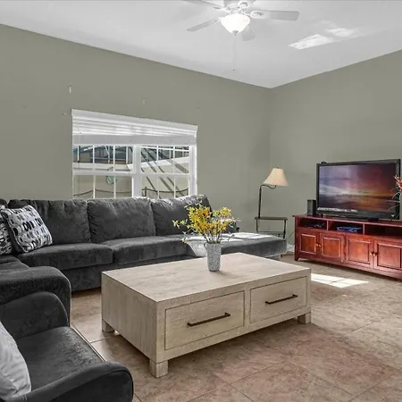 5 Bedrooms 4 Bathrooms Paradise Palms 8950 Cp-2