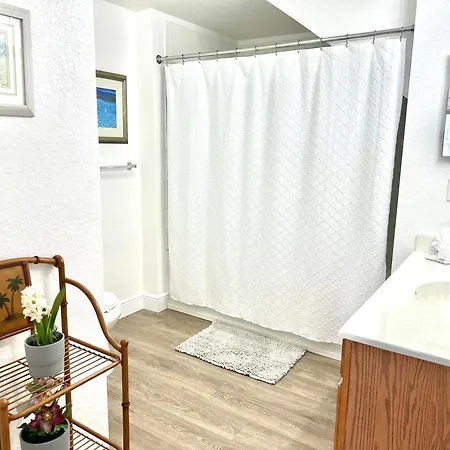 Cozy 4-Bedroom Townhome In A Vacation Resort Near Disney-Orlando-3