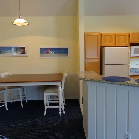 Runaway Beach Club Apartments-2