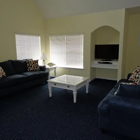 Runaway Beach Club Apartments-2