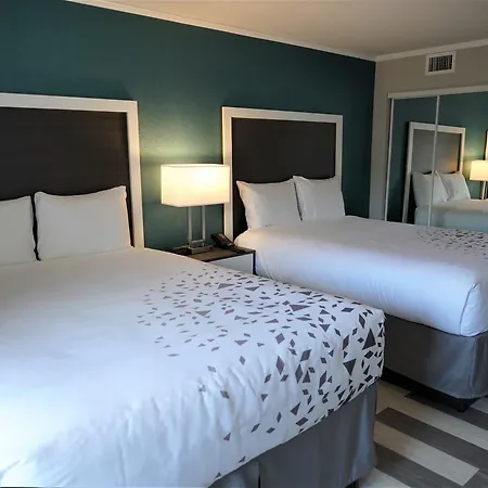 Hawthorn Suites By Wyndham Kissimmee Gateway-2