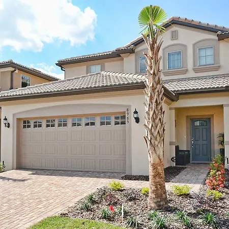 Modern Spacious Villa With No Rear Neighbors-3715-2