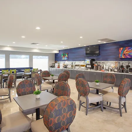 Hawthorn Suites By Wyndham Kissimmee Gateway-3
