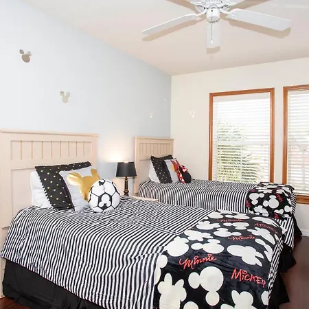 Four Bedroom W/ Pool Close To Disney 8570-3