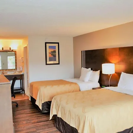 Quality Inn & Suites Eastgate-3