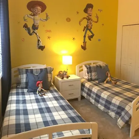 Beautiful Home With Themed Bedroom Near Disney-2