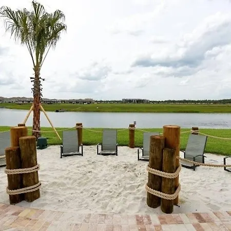 Modern Lakeside 2Br With Console & Waterpark-3