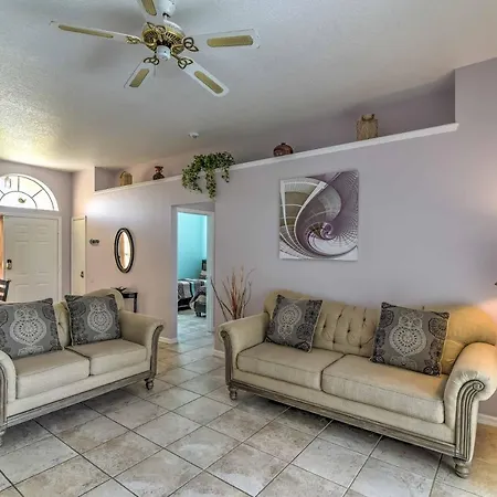 Kissimmee Retreat W/ Pool: Near Disney & Golf!-3