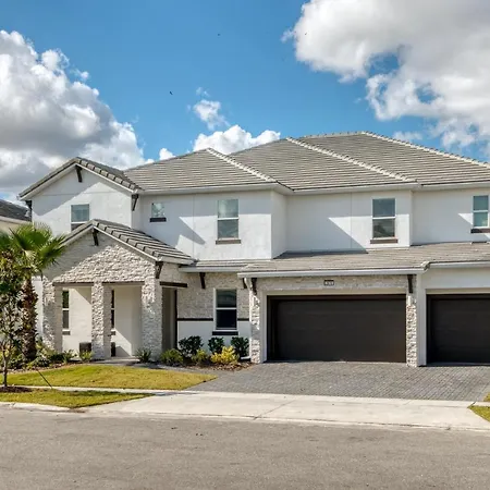Spacious House Near Disney With Private Pool-3