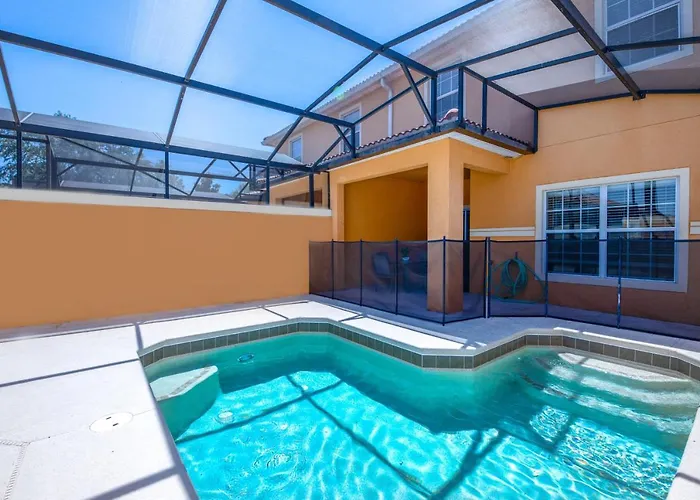 Contemporary 4 Bed 3 Bath Town Home With Upgrades, Private Pool I Close To Disney, Shopping Kissimmee