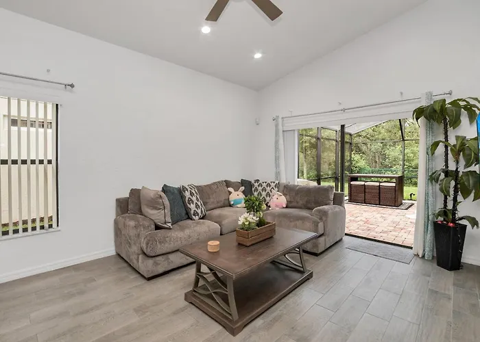 4Br Family Home - Private Pool, Bbq, And Games!