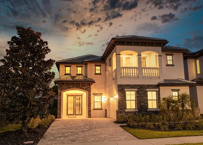 Disney's Bears Den: Luxury Pool Villa with Movie Room Kissimmee