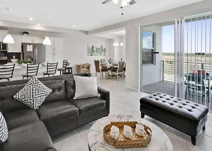 Luxury 2Br Condo With 2 Clubhouses Kissimmee