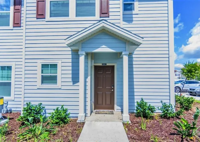 Cozy Four Bedrooms Townhouse At West Lucaya Village Resort 8924