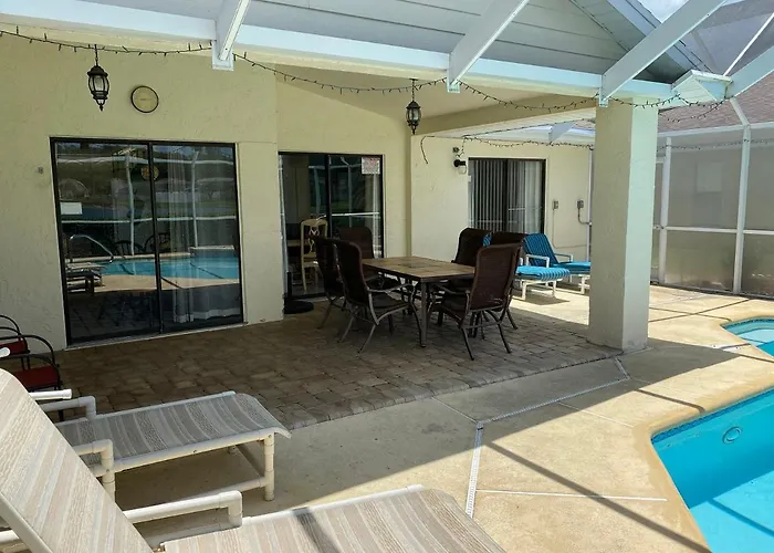 All Homes With Private Pool