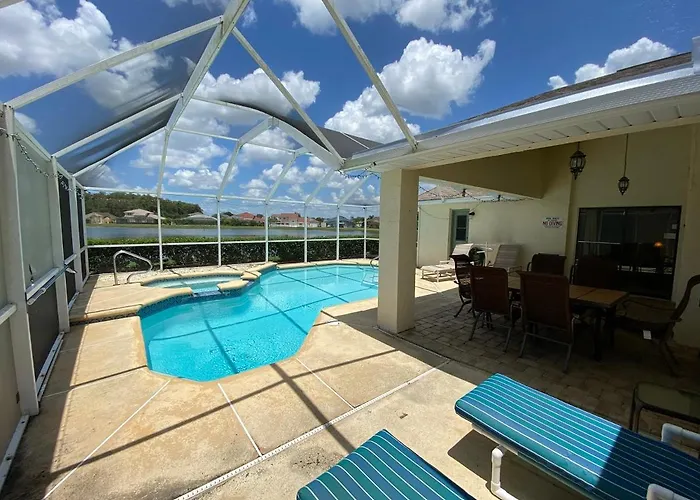 All Homes With Private Pool