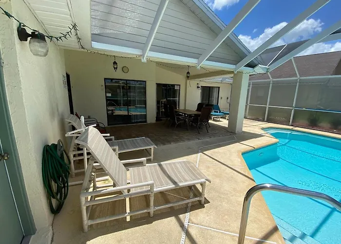 All Homes With Private Pool