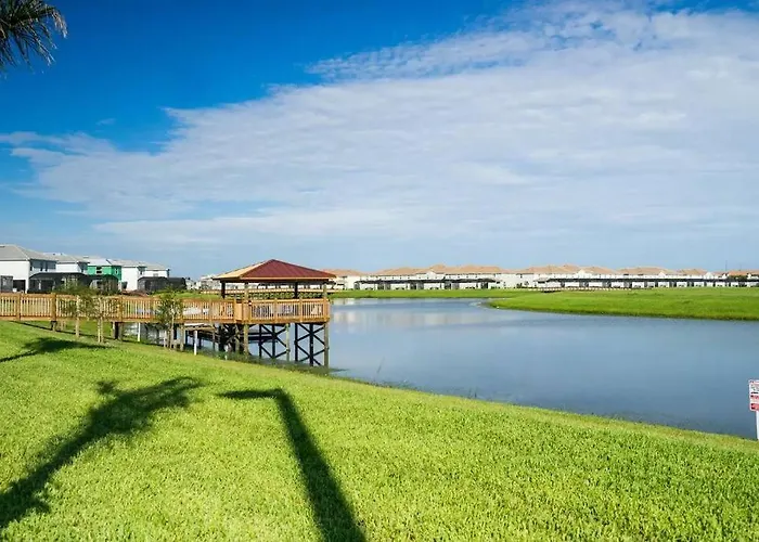 Newly Listed Townhouse Storey Lake, Free Waterpark Kissimmee