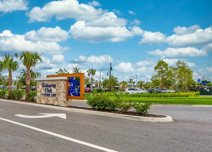 Magnificent Home With Private Pool Near Disney