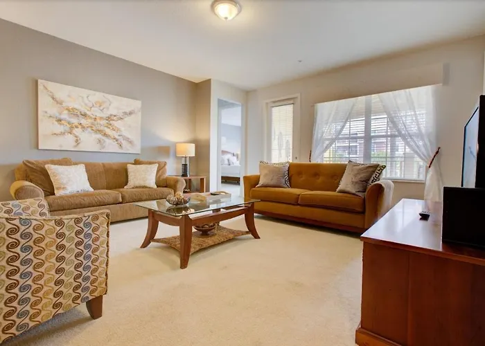 Cozy Condo Wprivate Balcony In Vista Cay Resort