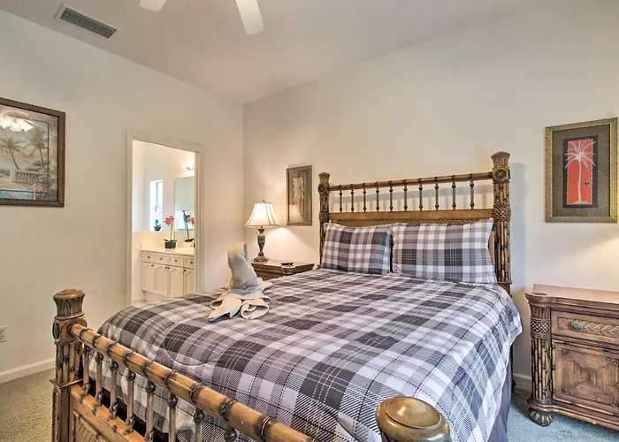 Convenient Kissimmee Retreat With Private Pool!