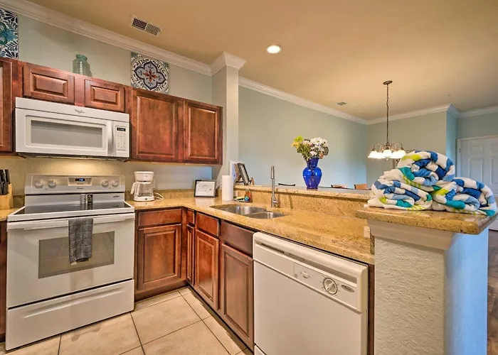 10 Mi To Disney Davenport Condo With Pool Access!