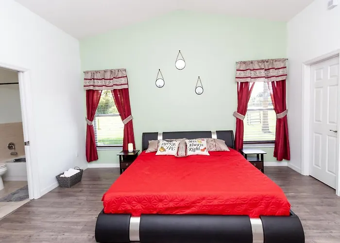 Beautiful Fully Furnished 2-Bedroom Luxury Home Kissimmee