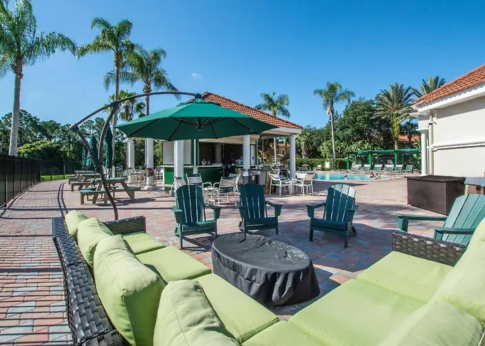 Royal Floridian - 6 Bed Emerald Island Resort Pool Home